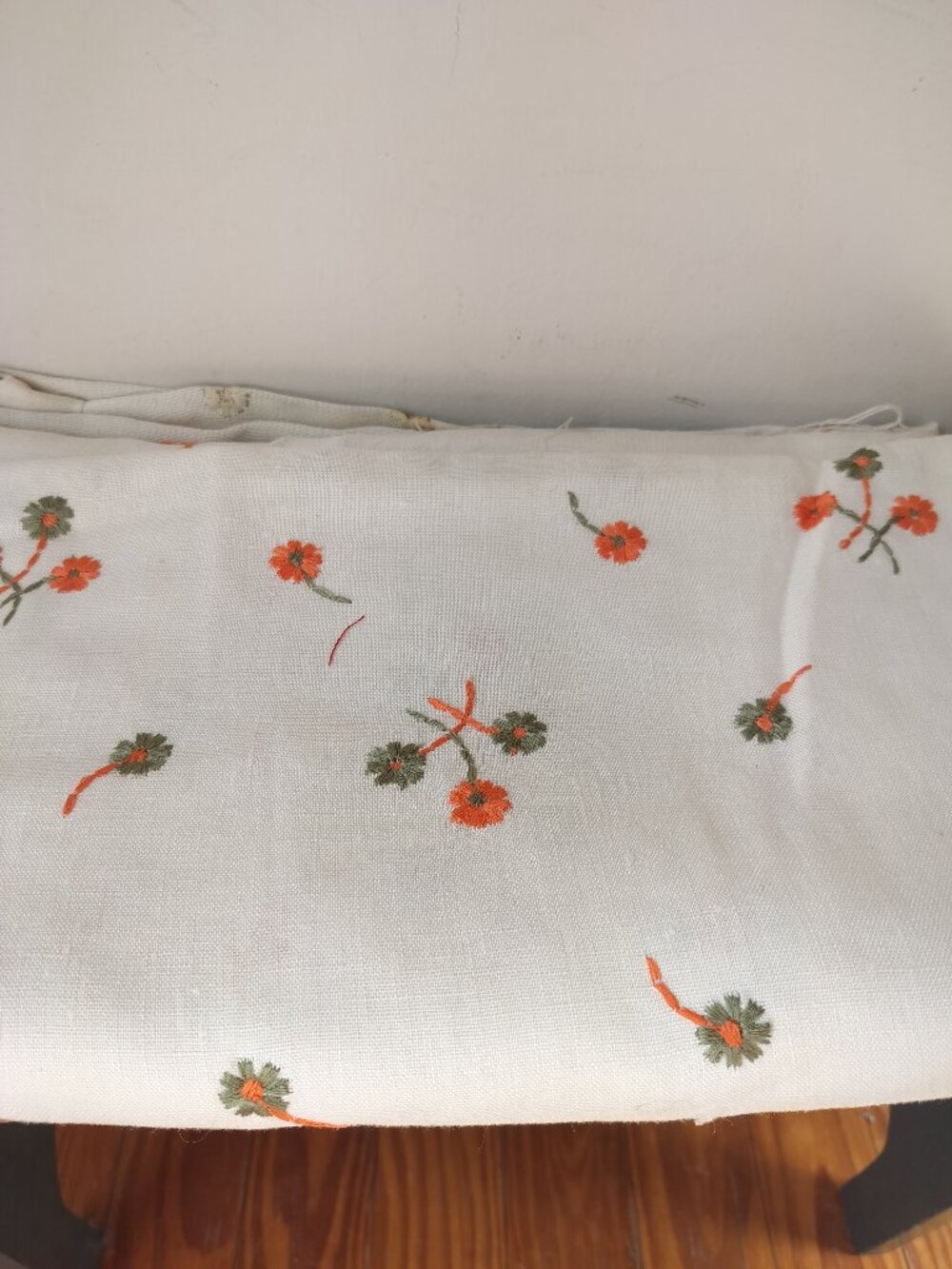 Vintage Fabric - Embroidered Flowers